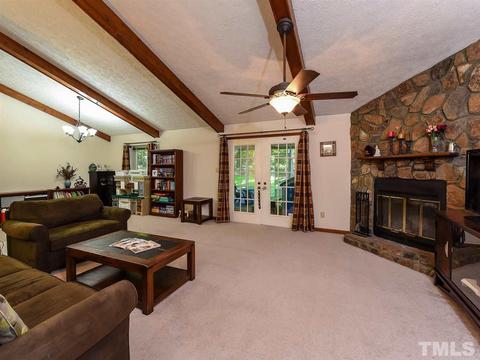 104 E Charing Cross Ct, Cary, NC 27513 photo 4
