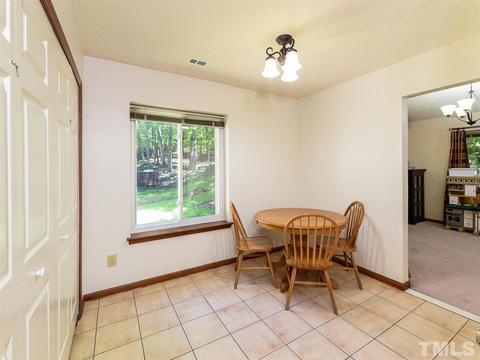 104 E Charing Cross Ct, Cary, NC 27513 photo 6