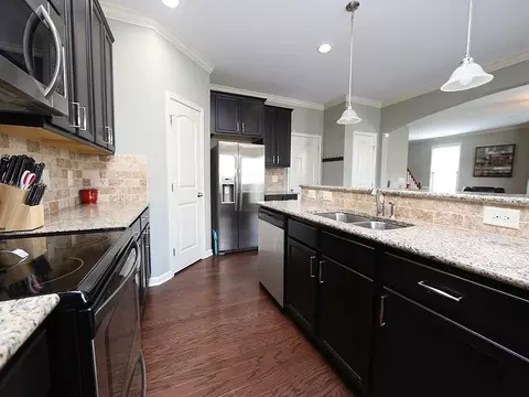 809 Ember Dr, Durham, NC 27703 photo 6