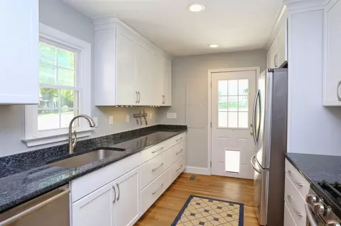 920 Dixie Trl, Raleigh, NC 27607 photo 9