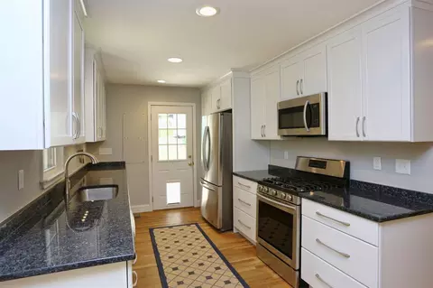 920 Dixie Trl, Raleigh, NC 27607 photo 8