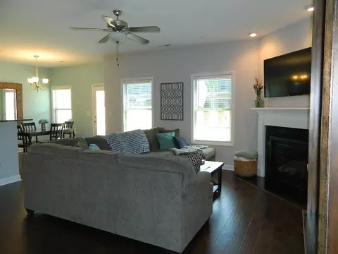 105 E Webber Ln, Clayton, NC 27520 photo 4