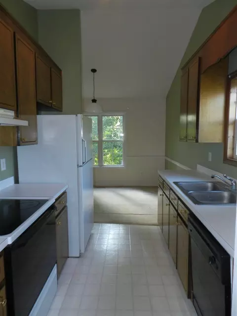 413 Rolling Ridge Ct, Benson, NC 27504 photo 4