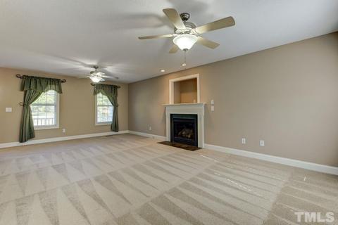 178 Waters Edge Dr, Erwin, NC 28339 photo 7