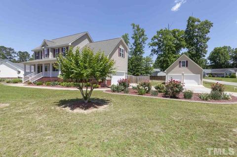 178 Waters Edge Dr, Erwin, NC 28339 photo 2