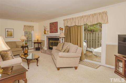 163 Clancy Cir, Cary, NC 27511 photo 2