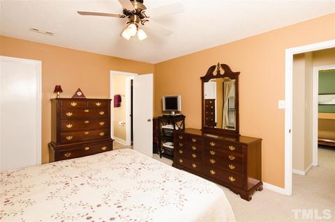 163 Clancy Cir, Cary, NC 27511 photo 11