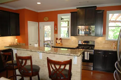 426 Glenview Ln, Durham, NC 27703 photo 10