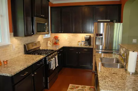 426 Glenview Ln, Durham, NC 27703 photo 6