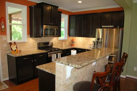 426 Glenview Ln, Durham, NC 27703 photo 8
