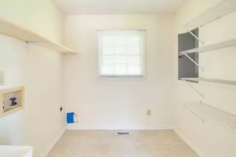 5707 Hadrian Dr, Durham, NC 27703 photo 22