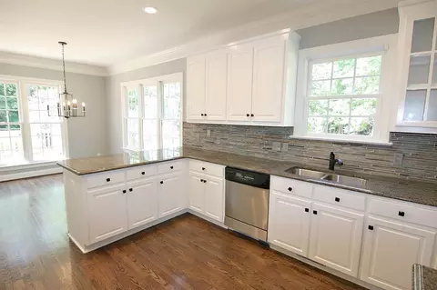 1717 Trinity, Raleigh, NC 27607 photo 12