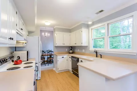 100 Dutton Ct, Cary, NC 27513 photo 7