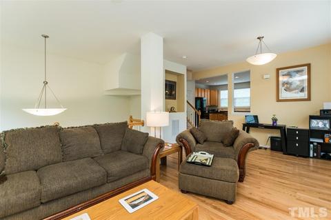 5417 Echo Ridge Rd, Raleigh, NC 27612 photo 3