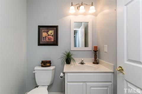 5417 Echo Ridge Rd, Raleigh, NC 27612 photo 4