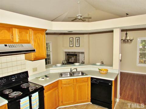3601 Epperly Ct, Raleigh, NC 27616 photo 9