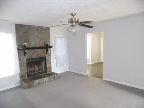 400 Riverwind Dr, Spring Lake, NC 28390 photo 6