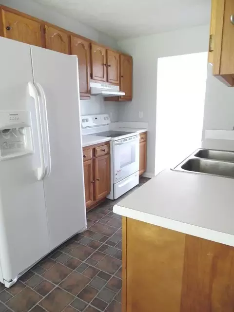 400 Riverwind Dr, Spring Lake, NC 28390 photo 9
