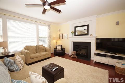 3015 Red Grape Dr, Raleigh, NC 27607 photo 5