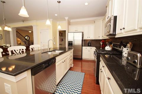 3015 Red Grape Dr, Raleigh, NC 27607 photo 7