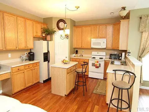 848 Stackhurst Way, Wake Forest, NC 27587 photo 2