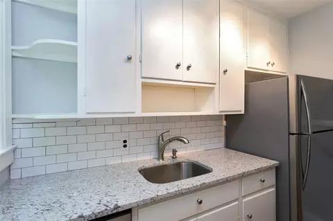 2104 Summit St, Durham, NC 27707 photo 5