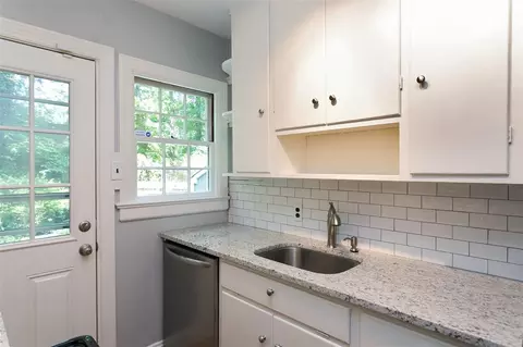 2104 Summit St, Durham, NC 27707 photo 7