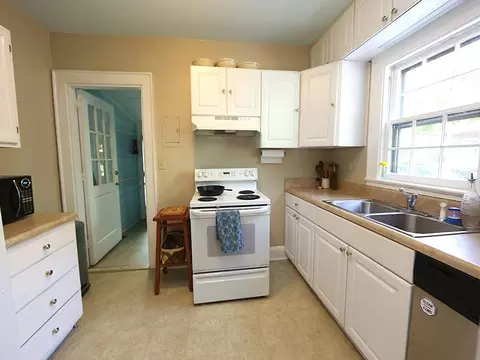 2210 Summit St, Durham, NC 27707 photo 5