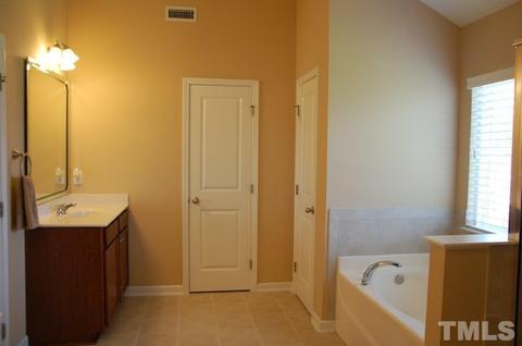 108 Windrush Ln, Durham, NC 27703 photo 20