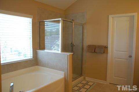 108 Windrush Ln, Durham, NC 27703 photo 21