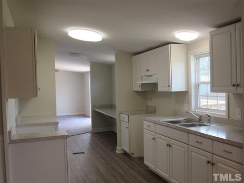 138 E Abbey Ct, Smithfield, NC 27577 photo 5
