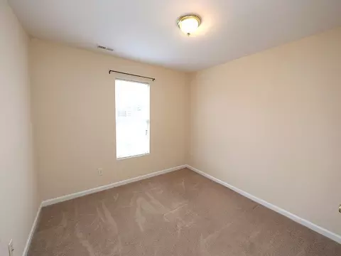 1031 Statler Dr, Durham, NC 27703 photo 9