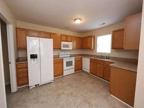 1031 Statler Dr, Durham, NC 27703 photo 5