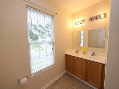 1031 Statler Dr, Durham, NC 27703 photo 7
