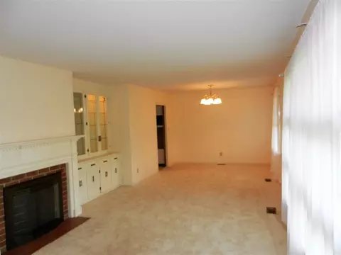 101 Crescent Dr, Pine Level, NC 27568 photo 8
