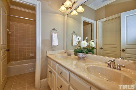 508 Devonhall Ln, Cary, NC 27518 photo 20