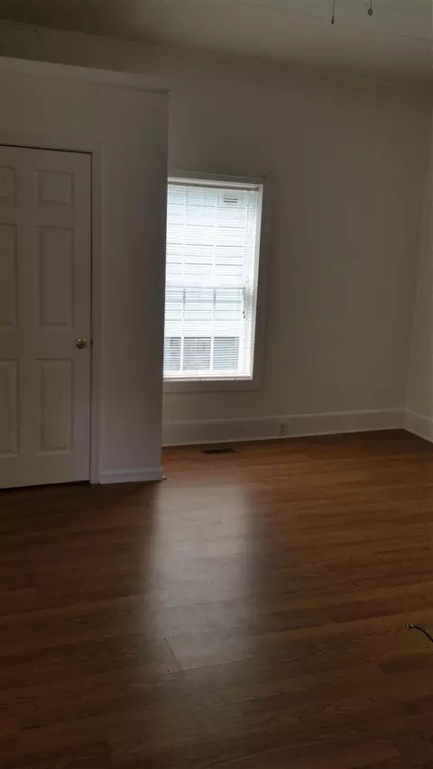 1609 E Main St, Durham, NC 27703 photo 6