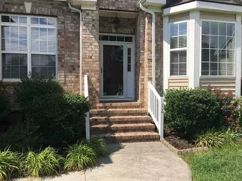 12 Laurel Leaf Ct, Durham, NC 27703 photo 2