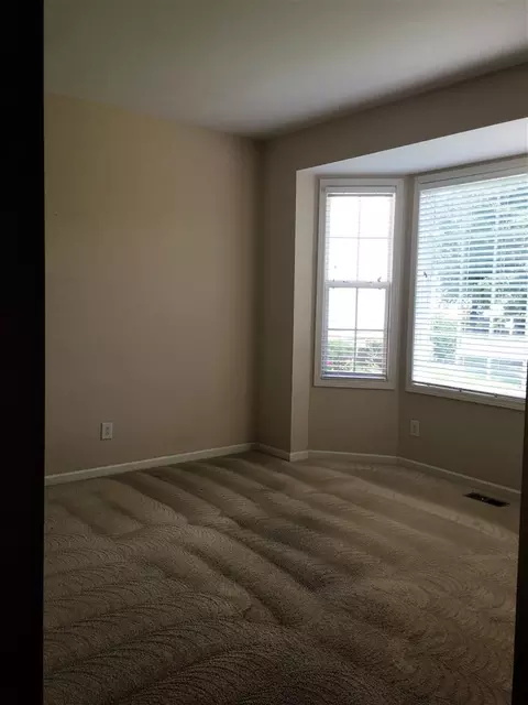 12 Laurel Leaf Ct, Durham, NC 27703 photo 5