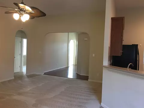 12 Laurel Leaf Ct, Durham, NC 27703 photo 6