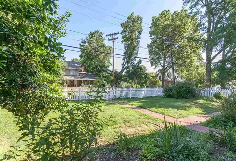 326 E Trinity Ave, Durham, NC 27701 photo 6