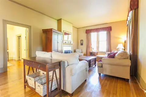 326 E Trinity Ave, Durham, NC 27701 photo 7