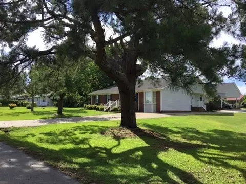 606 Mckay St, Erwin, NC 28339 photo 7