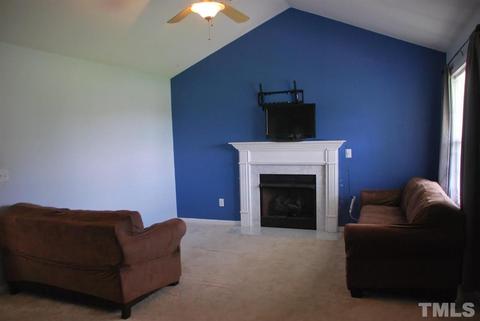 1554 Ella Ln, Stem, NC 27581 photo 3