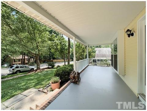 607 E Dynasty Dr, Cary, NC 27513 photo 3