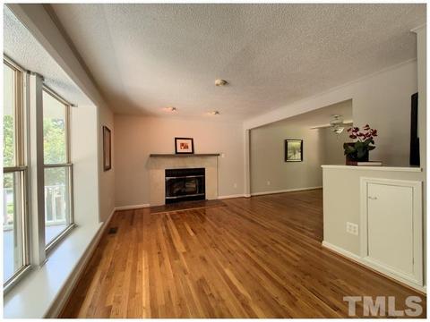 607 E Dynasty Dr, Cary, NC 27513 photo 6