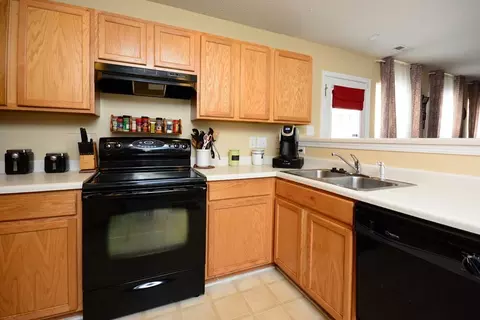917 Pebblestone Dr, Durham, NC 27703 photo 2