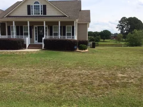 147 Watersedge Ln, Smithfield, NC 27577 photo 2