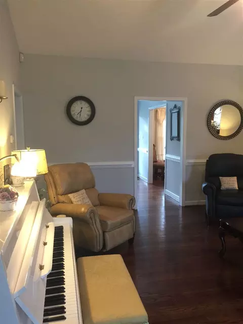 147 Watersedge Ln, Smithfield, NC 27577 photo 5