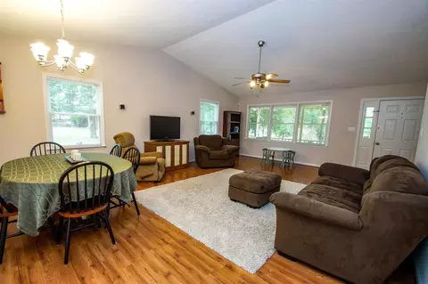 76 Dudley Cir, Durham, NC 27703 photo 6